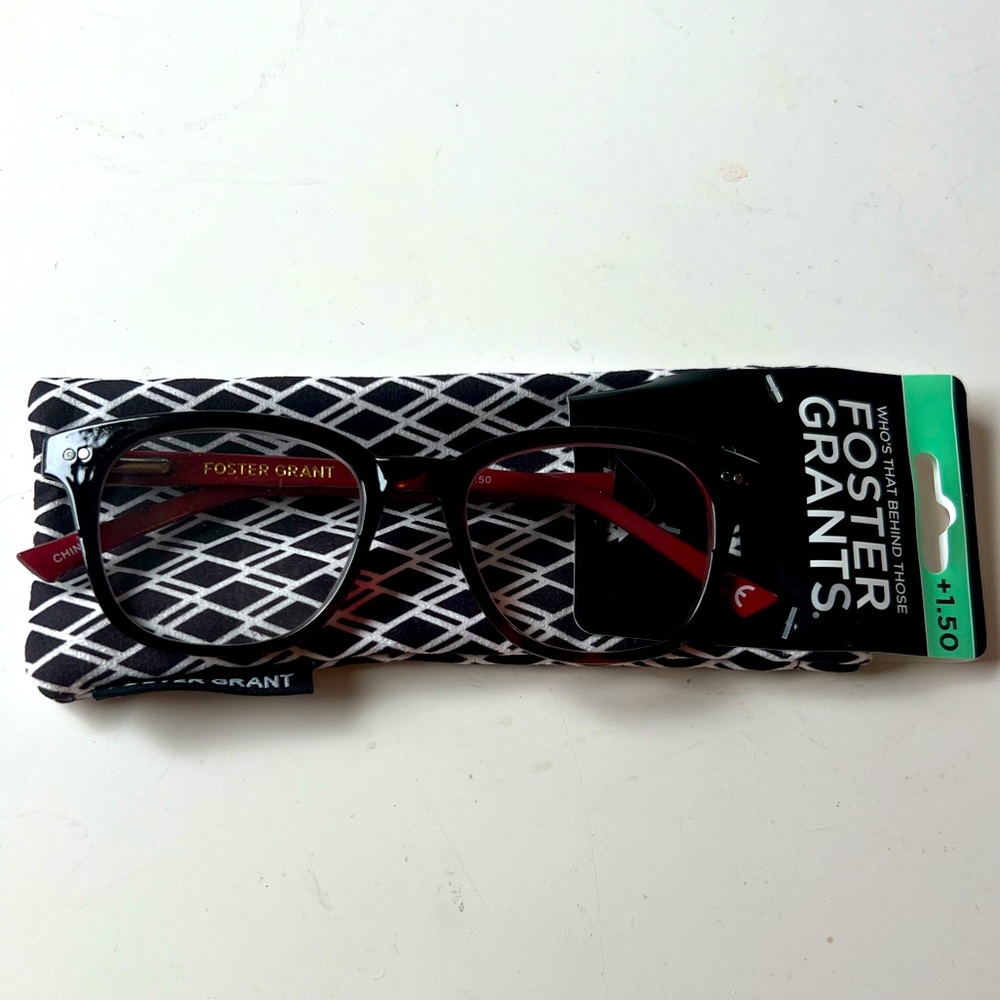Foster Grant ASHLYN Magnifying Reading Glasses RED BLACK TORTOISE  +1.50